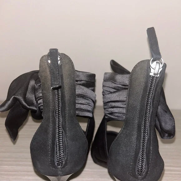 Giuseppe Zanotti - Satin Bow Black Sandals - 35 - Picture 7 of 11